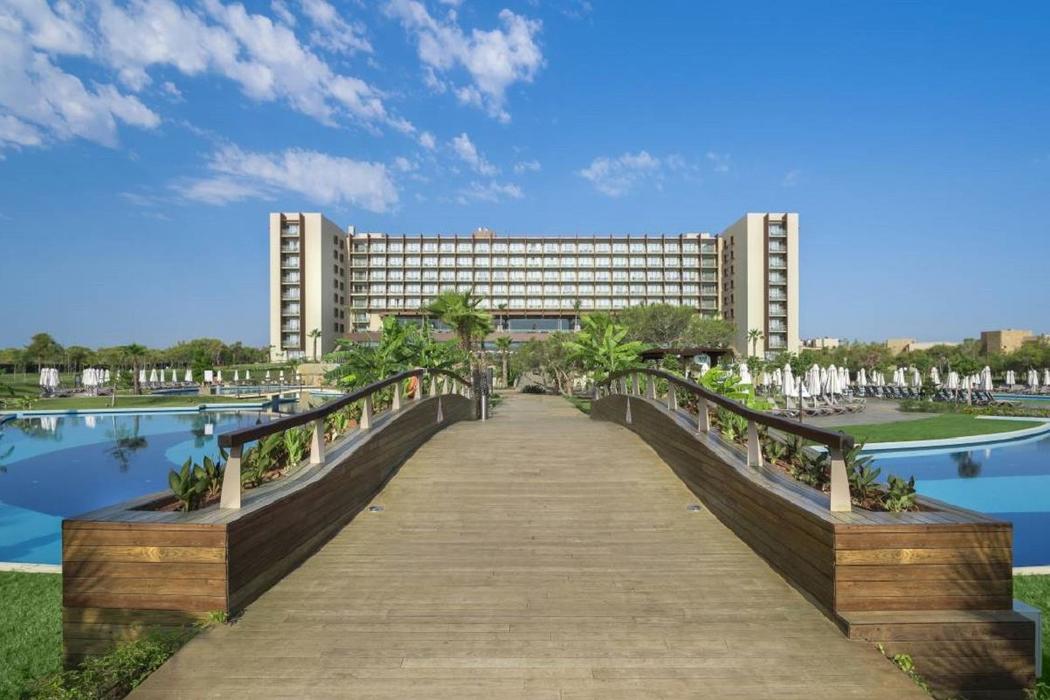 Concorde Luxury Resort & Casino Hotel 