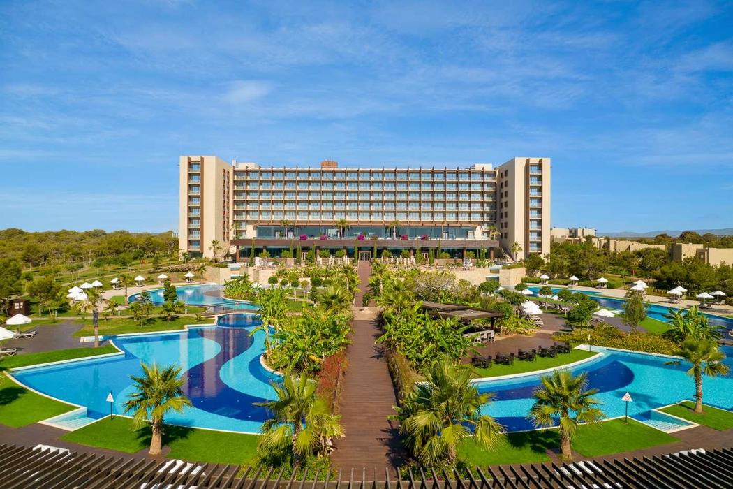 Concorde Luxury Resort & Casino Hotel 
