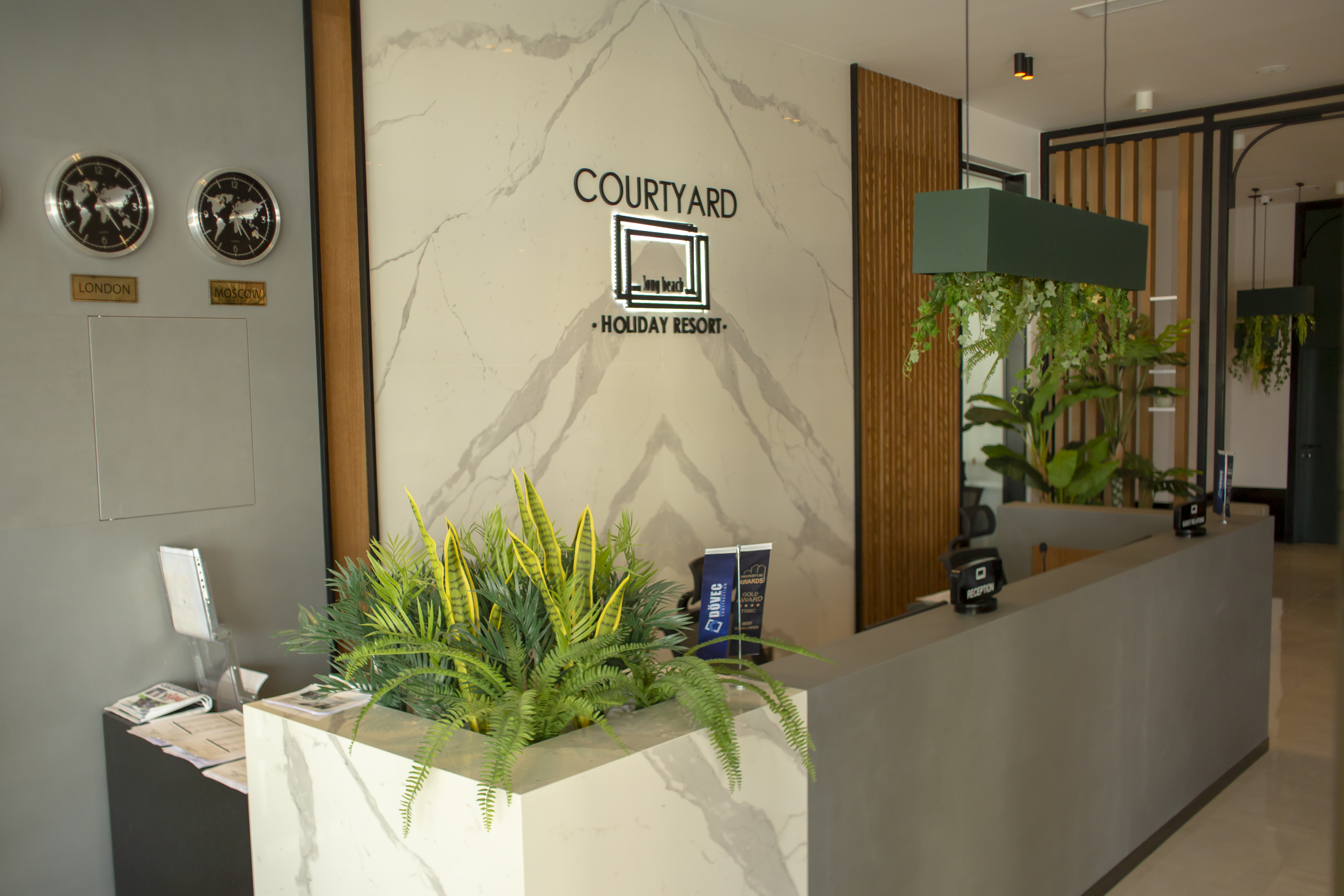 Courtyard Long Beach Holiday Resort