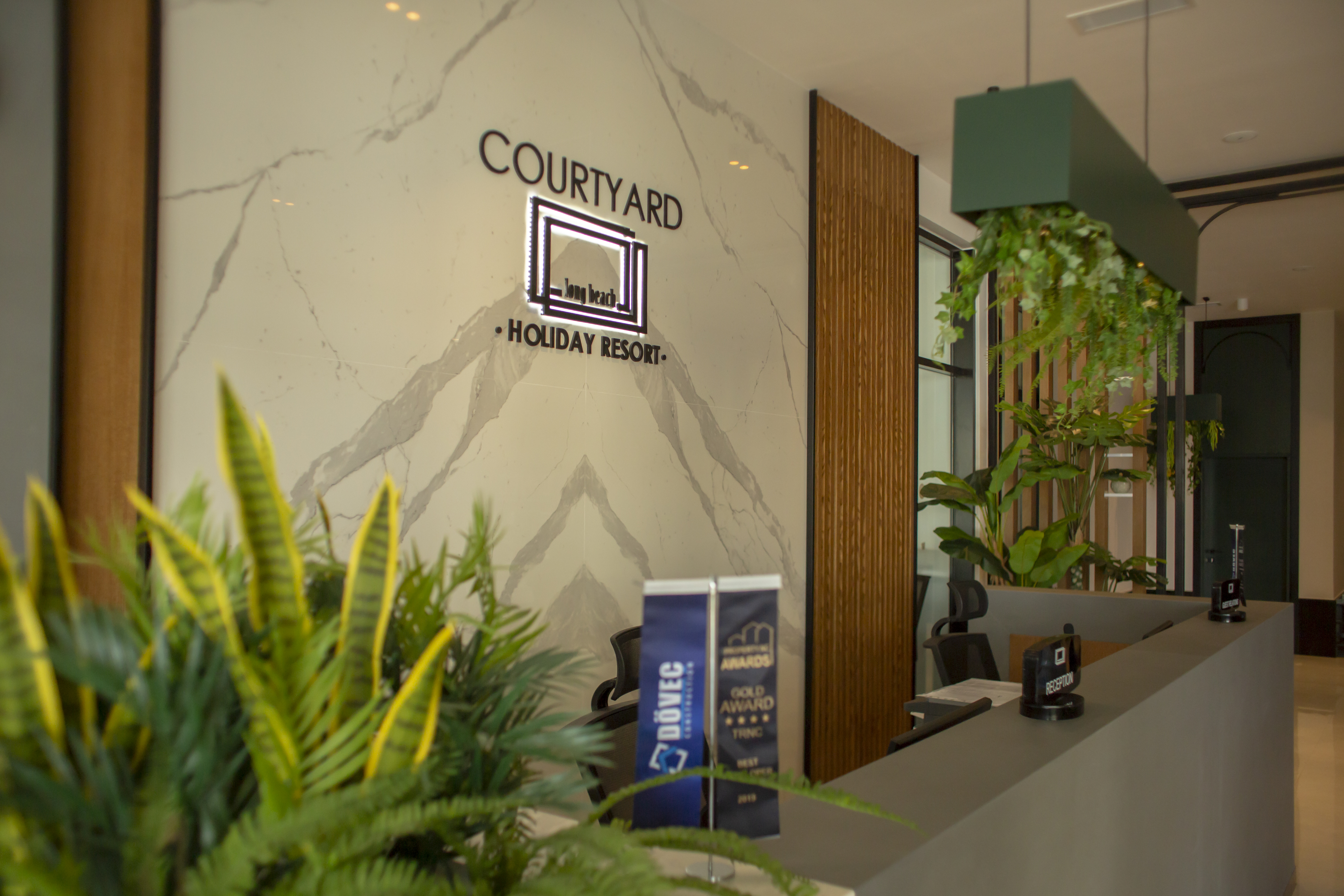 Courtyard Long Beach Holiday Resort