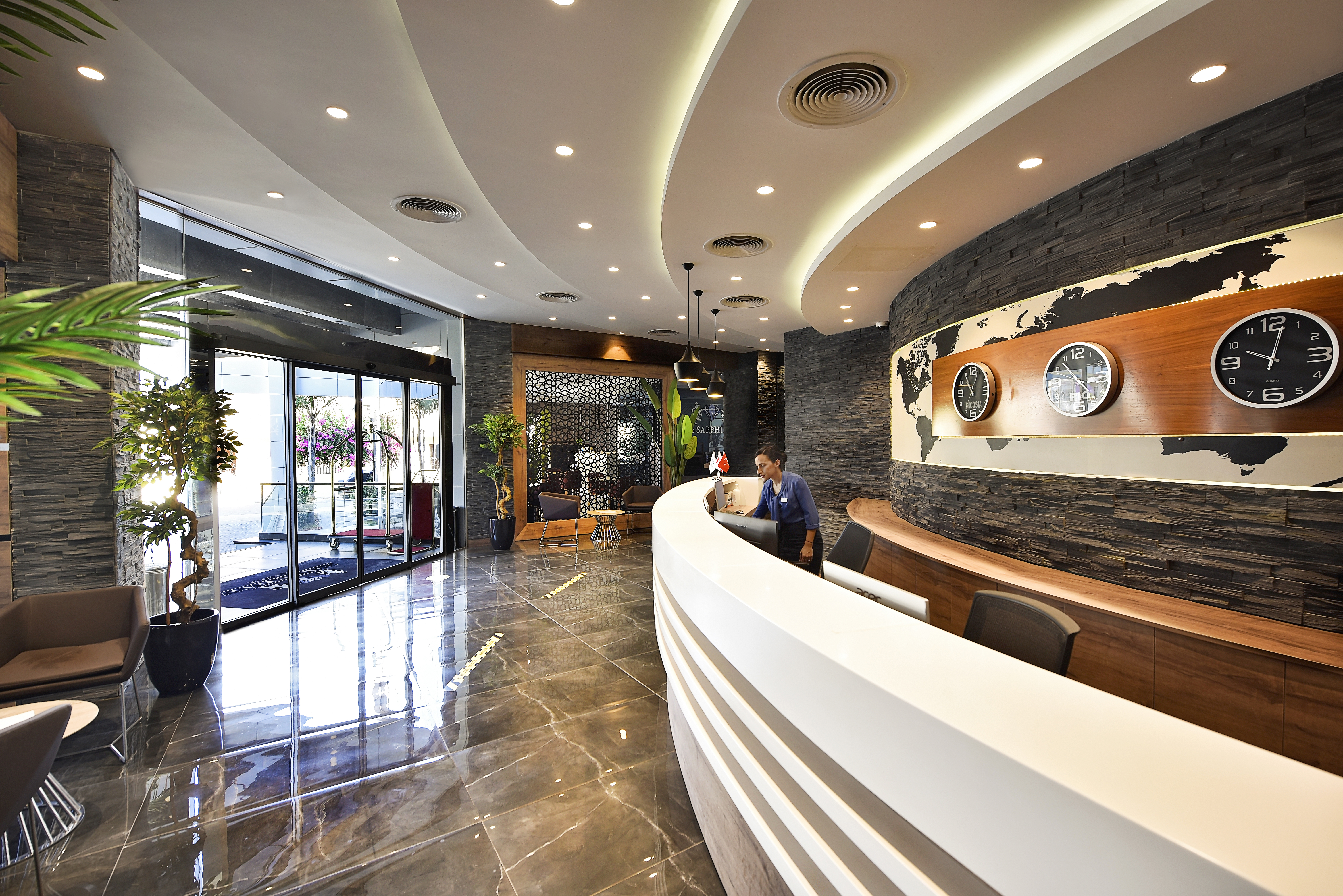 Grand Sapphire City Hotel