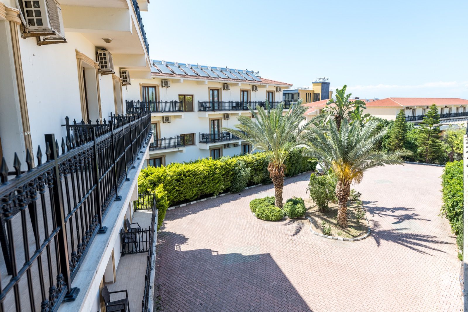 Riverside Garden Resort